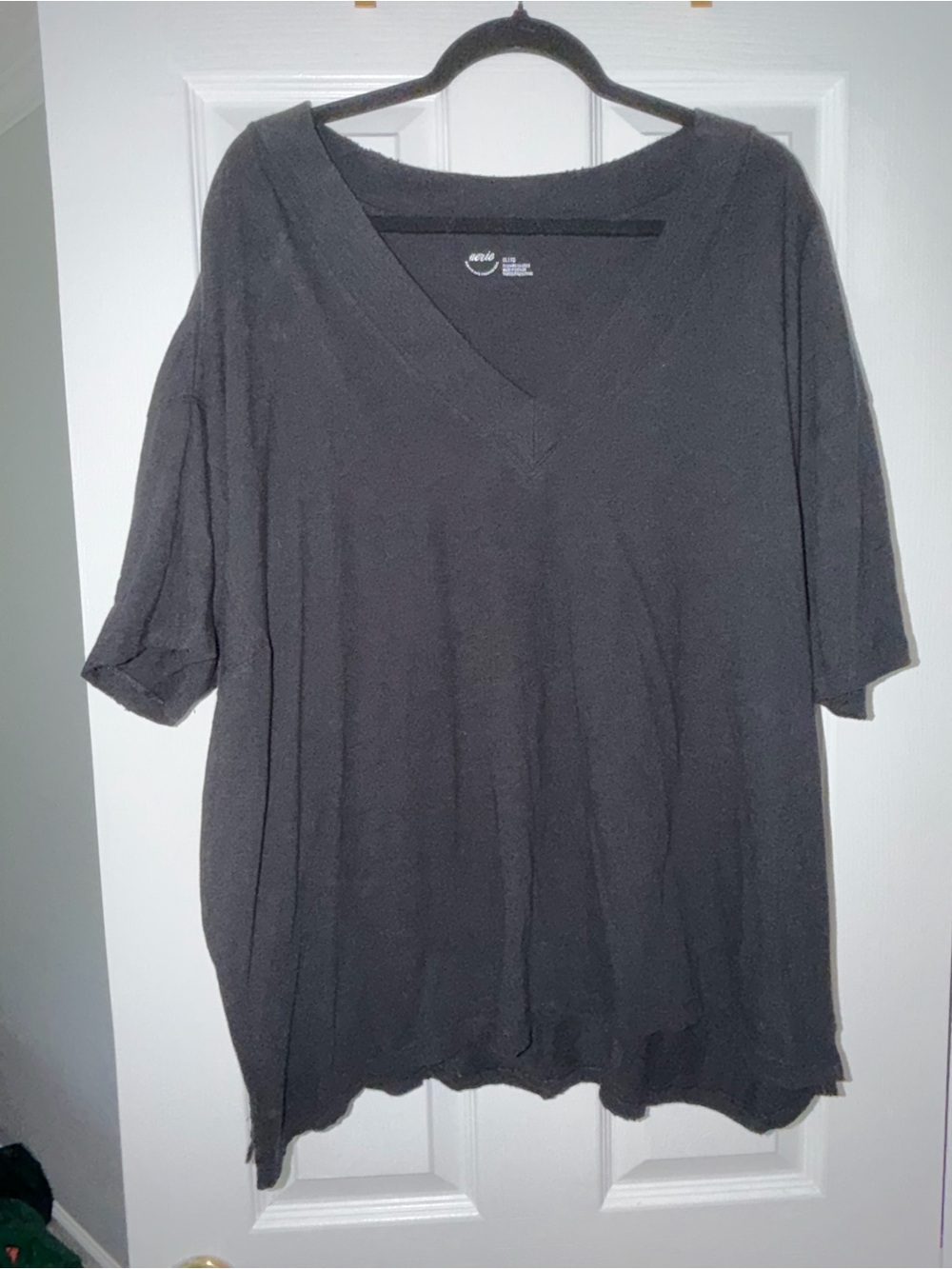 Aerie Black V-Neck Short Sleeve Top